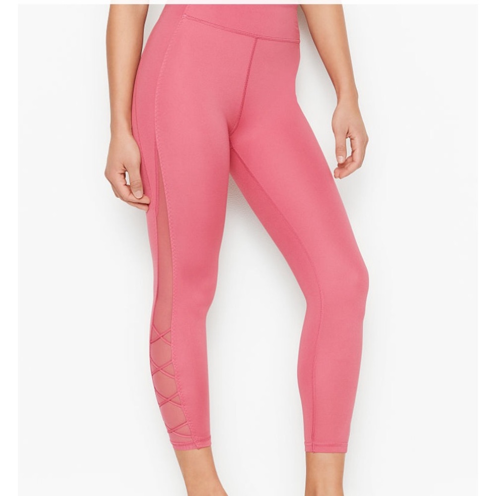 Incredible Essential Lace-up Legging